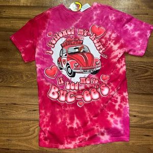 Buc-ee's Valentine's shirt💕